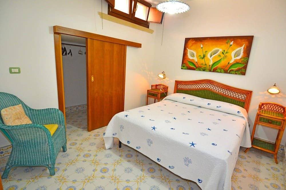 Foto 2 von 23: Luxusvilla mit großer Terrasse mit Meerblick und nur wenige Schritte vom Meer entfernt