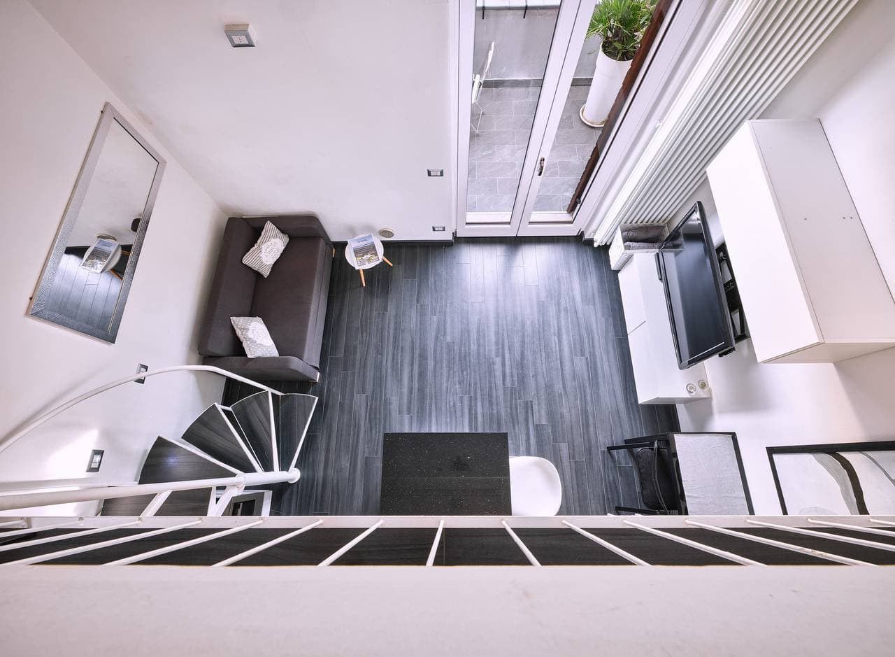 Foto 12 von 29: Regarda -The Beach Studio mit Seeblick neben Strand in Cisano di Bardolino