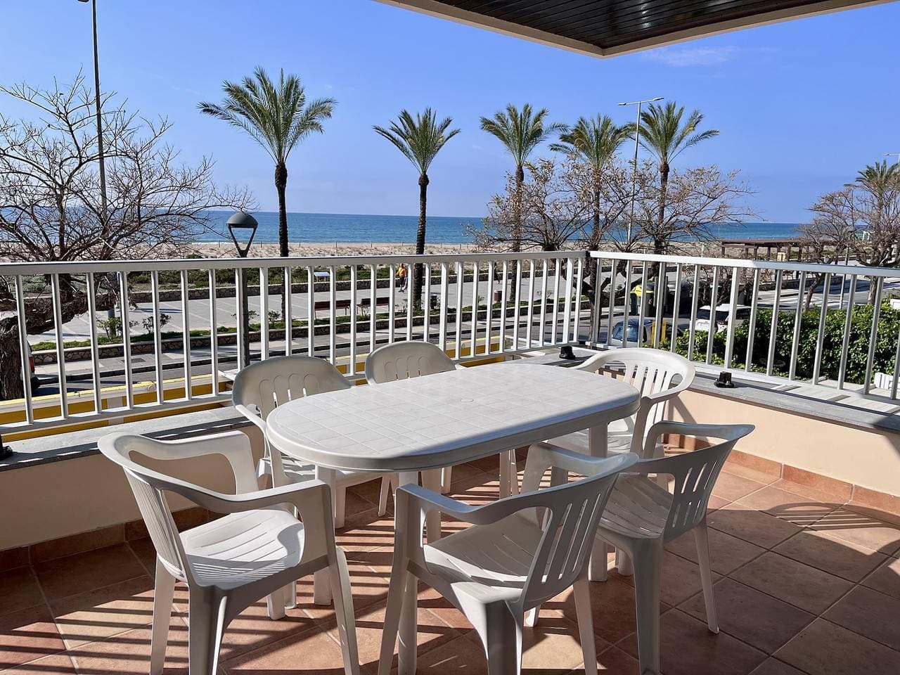 Großzügige Ferienwohnung direkt am Meer mit traumhaftem Ausblick 1