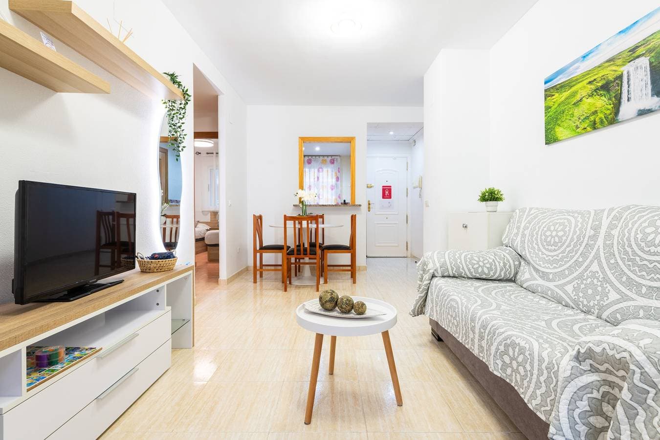 Foto 6 von 36: Apartment 'Vistamar, 1. Strandreihe' mit Meerblick, WLAN und Klimaanlage
