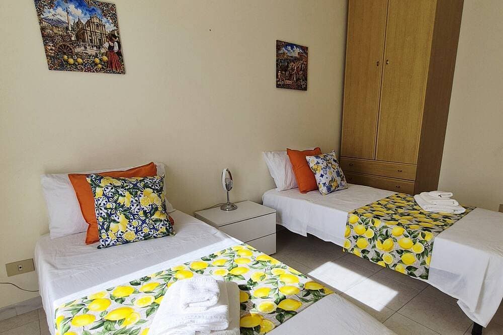 Foto 5 von 14: 100 m² apt with free parking over the citrus garden– for families in Trappitello