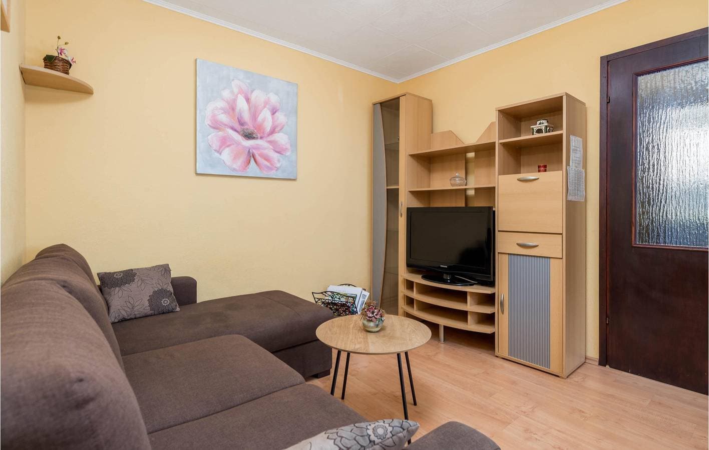 Foto 5 von 26: Gemütliche Ferienwohnung mit Terrasse, Klimaanlage und Parkplatz, 2 km vom Hundestrand entfernt