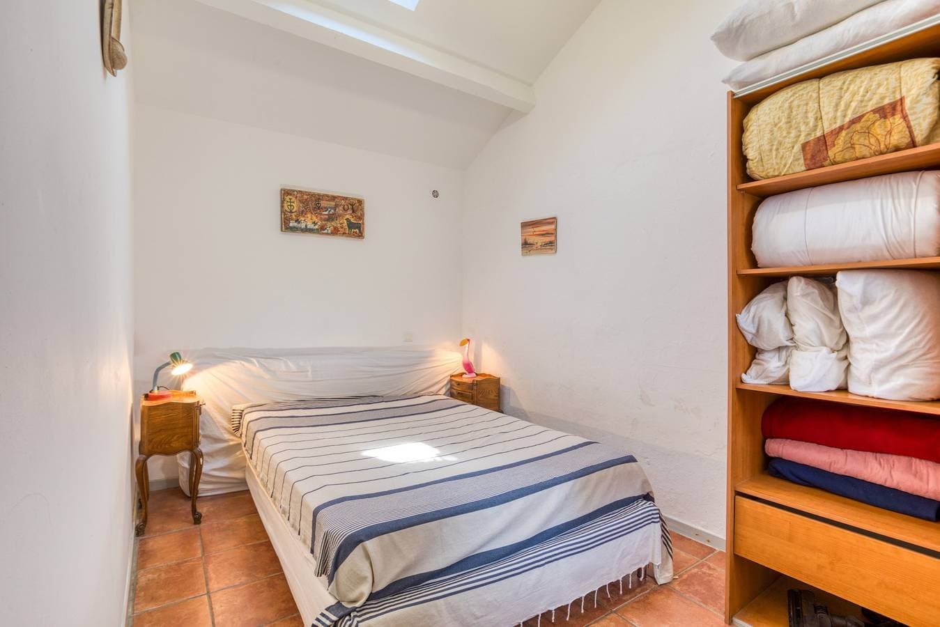 Foto 11 von 26: E Flamant Rose – Apartment mit privatem Garten und WLAN, in der Nähe von Stränden und Stadtzentrum