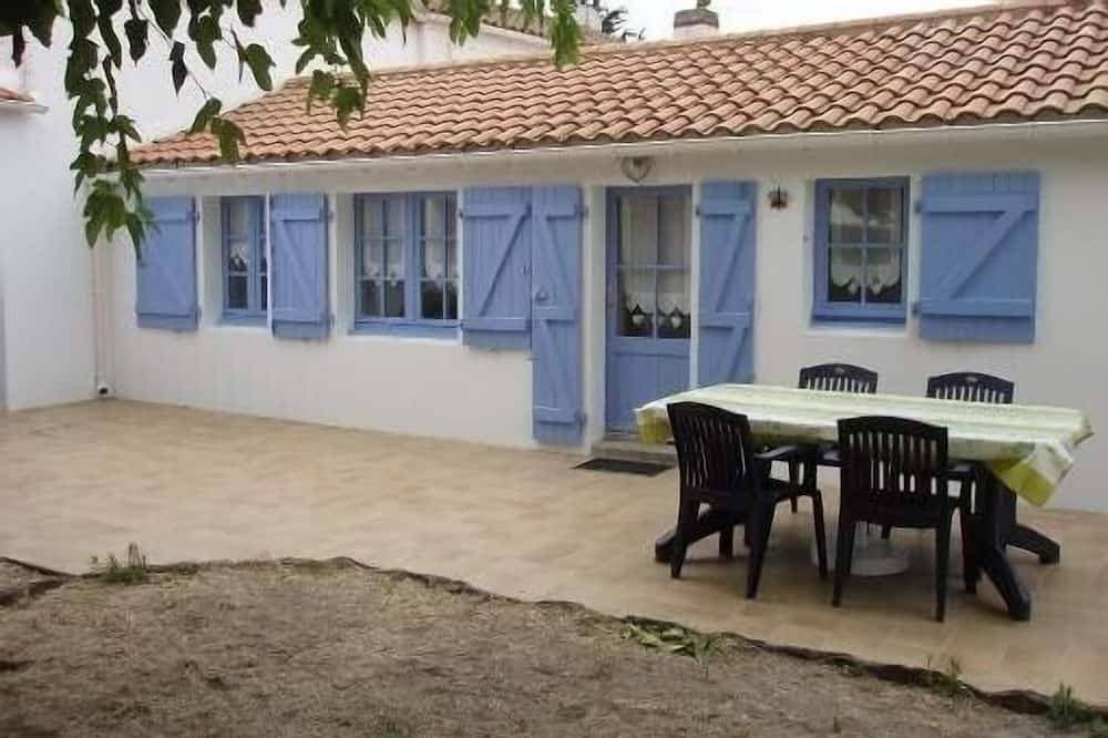 Typisches Haus in Noirmoutier mit umzäuntem Garten und Parkplatz, Strand 50 M 1
