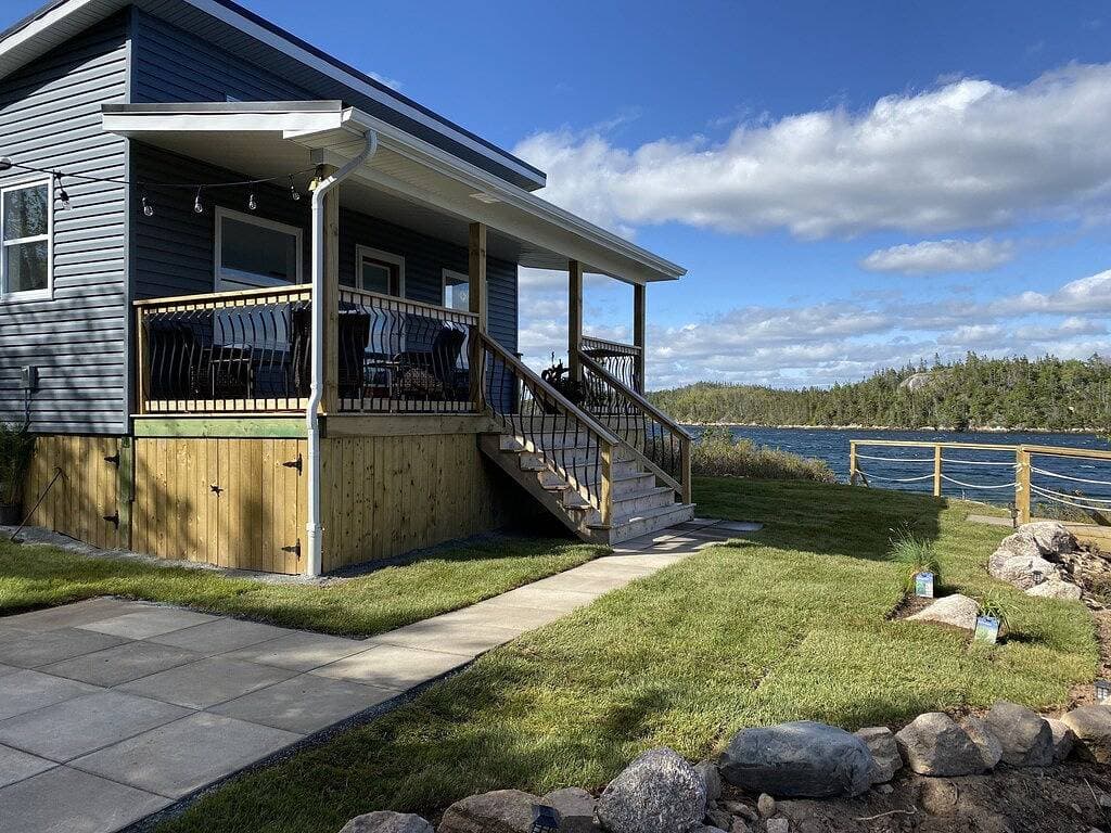 Foto 10 von 26: Rock Haven Cottage, on the ocean!