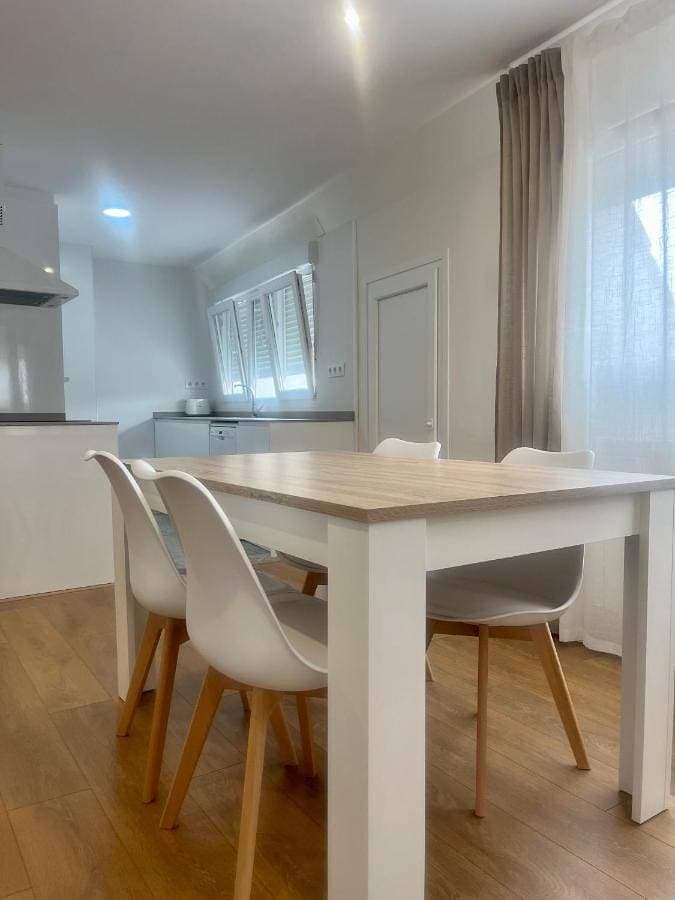 Foto 5 von 20: Three-Bedroom Apartment