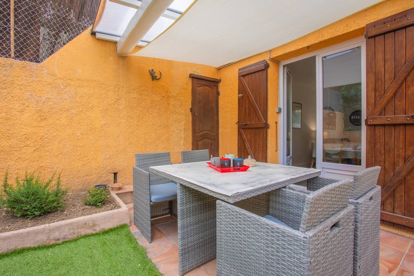 Foto 4 von 23: Klimatisierte Unterkunft in Cogolin 4–6 Pers., nahe St. Tropez