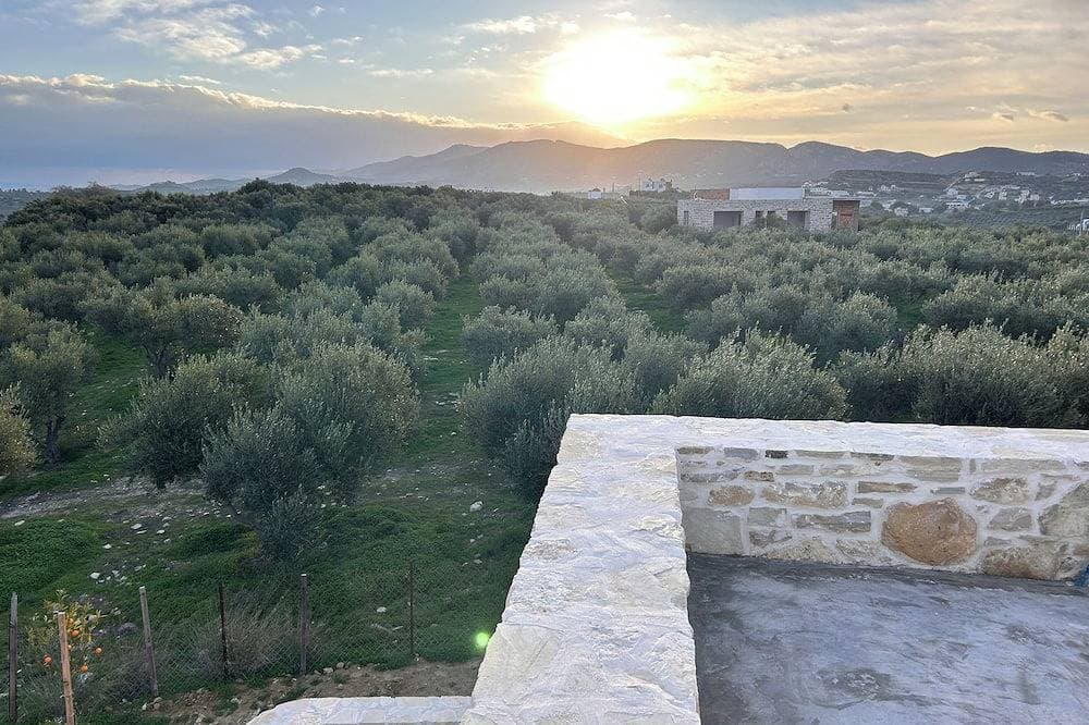 Foto 11 von 30: Ruhiges Haus in Südkreta, malerischer Meer- und Bergblick, Strand fußläufig