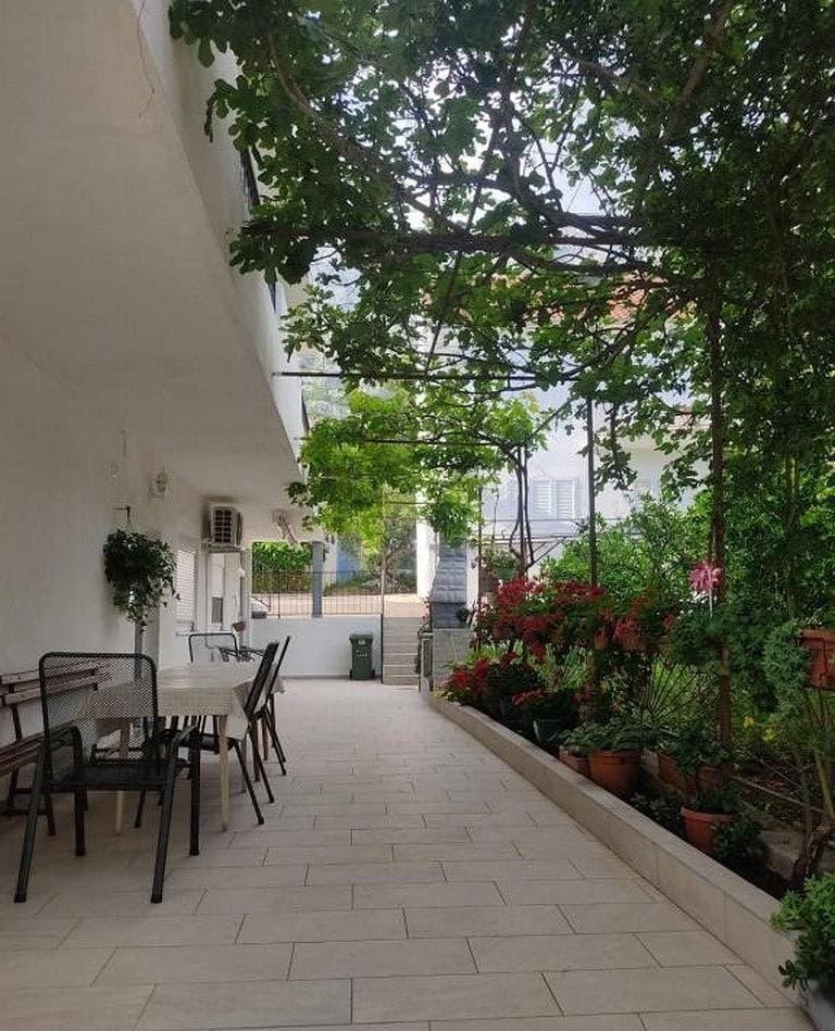 Foto 4 von 17: Studio Appartement mit Terrasse Zivogosce - Blato (Makarska) As-25312-b