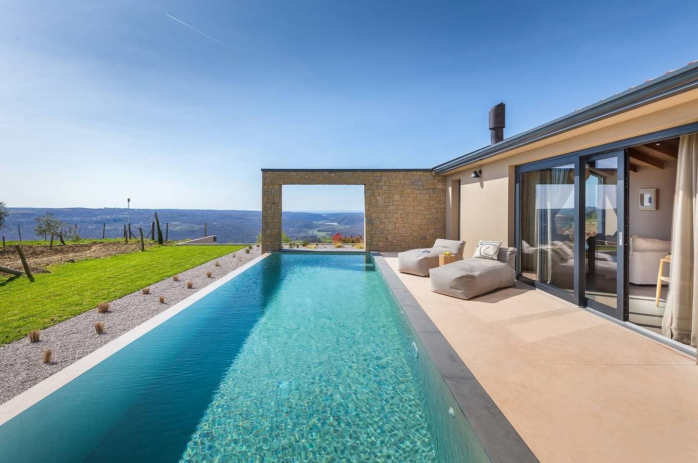 Villa Rea – Luxuriöse Designervilla mit privatem Pool, Sauna und Whirlpool 1