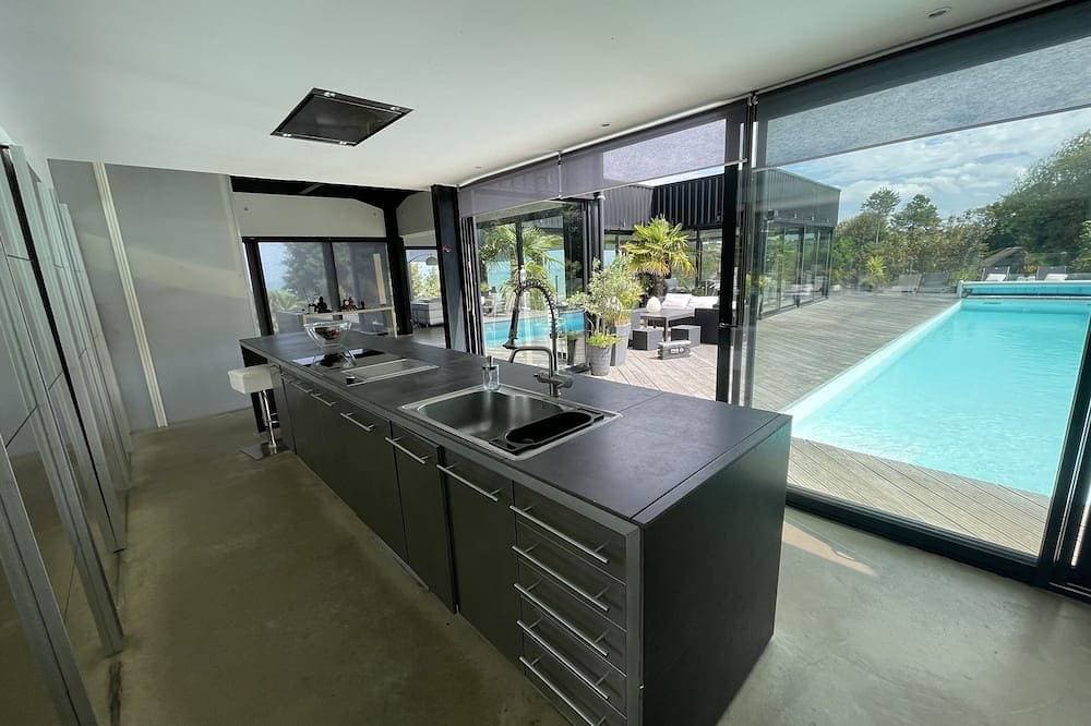 Foto 10 von 30: Villa mit Panoramablick auf das und Schwimmbad