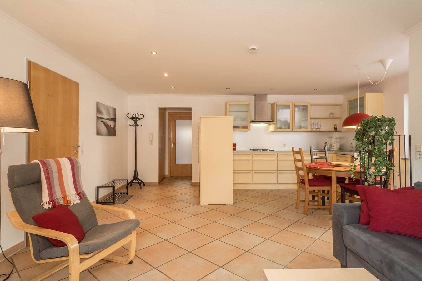 Foto 8 von 19: Schöne Ferienwohnung "Sabinas Gästewohnung" in der Nähe des Bodensees