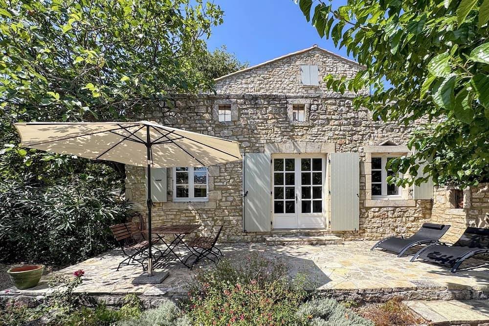 Ardèche Ferienwohnung in ruhiger Lage. 1
