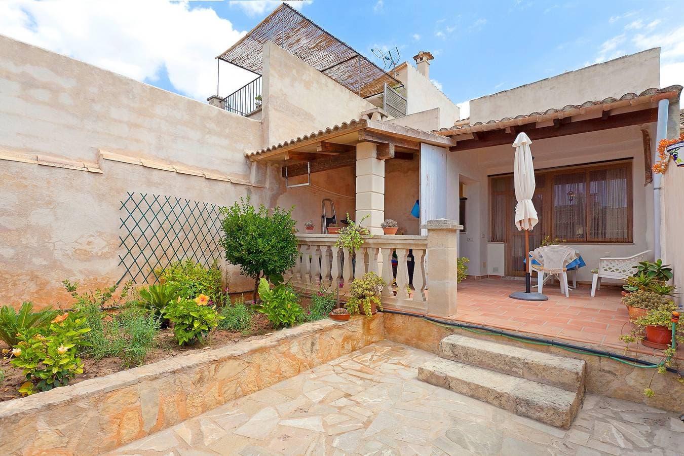 Foto 3 von 15: Ferienhaus "Sa Raval" mit Bergblick, WLAN und Terrasse