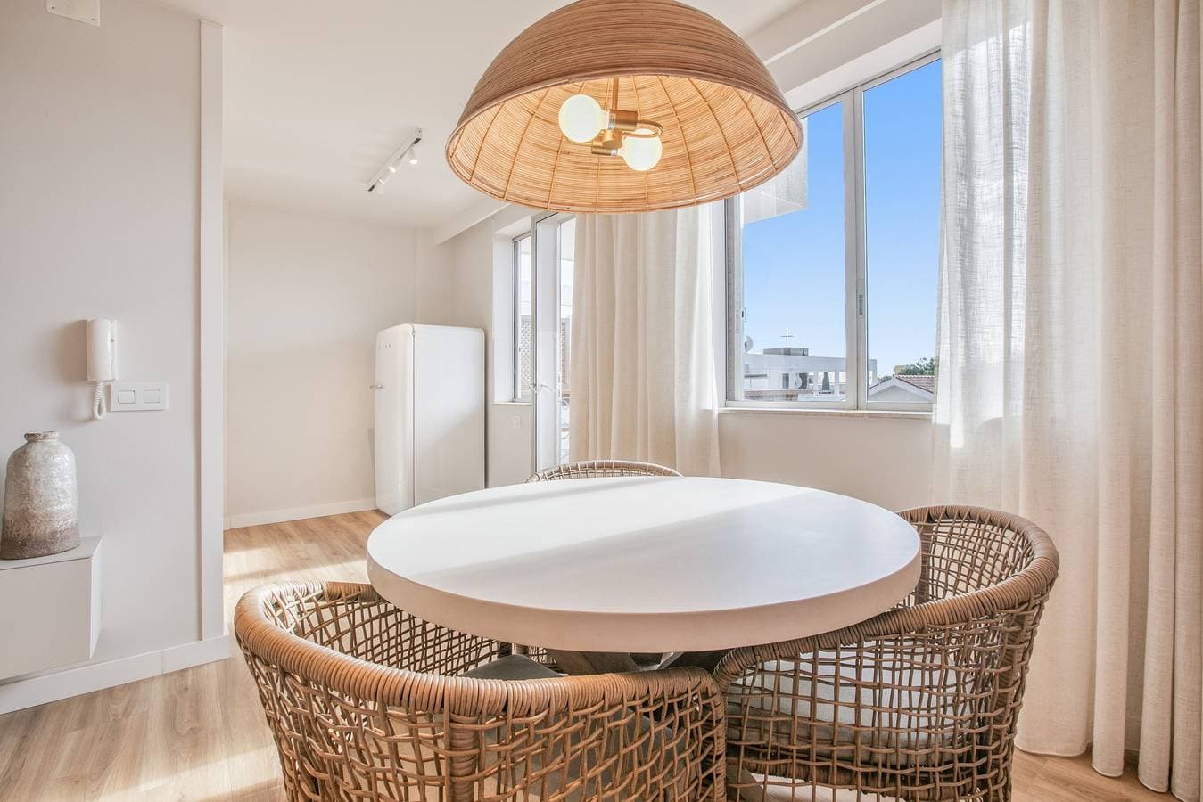 Foto 3 von 28: Ferienwohnung 'Estudio con Piscina Centro' mit Gemeinschaftspool, privater Terrasse & WLAN