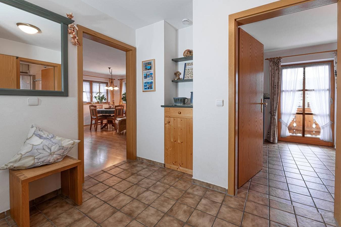 Foto 9 von 17: Gemütliche Ferienwohnung mit Bergblick in Mittenwald für unvergessliche Urlaubstage
