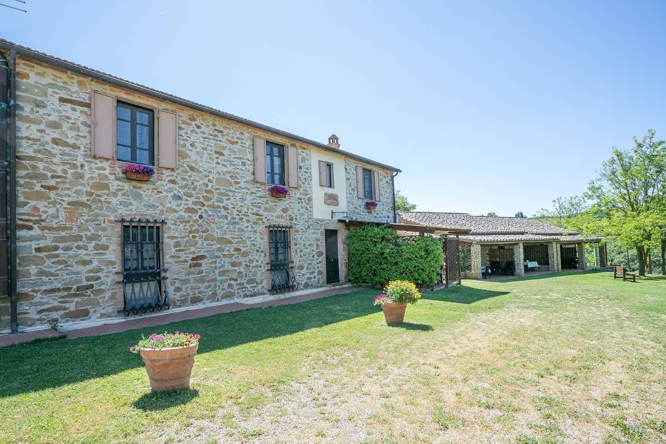 Foto 4 von 24: Ferienwohnung Il Sorbo mit Terrasse, Gemeinschaftspool und WLAN