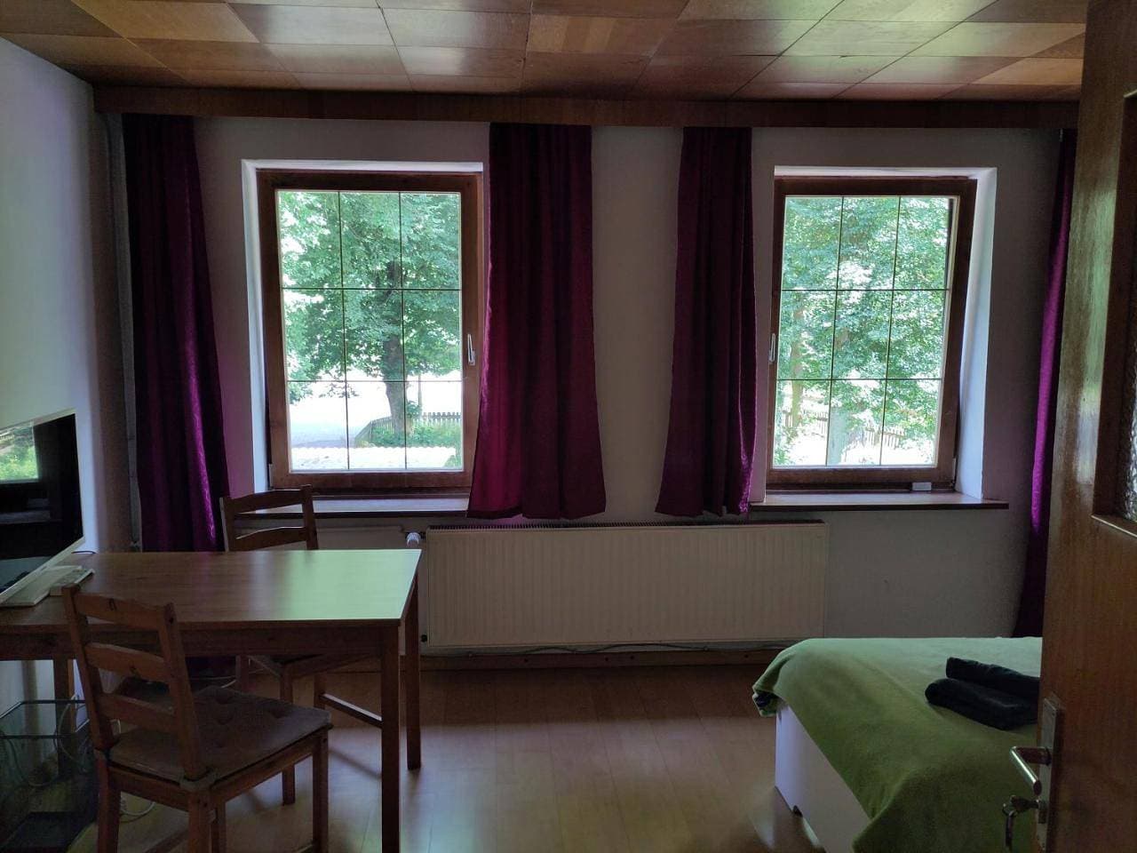 Foto 6 von 16: Double Room with Shared Bathroom
