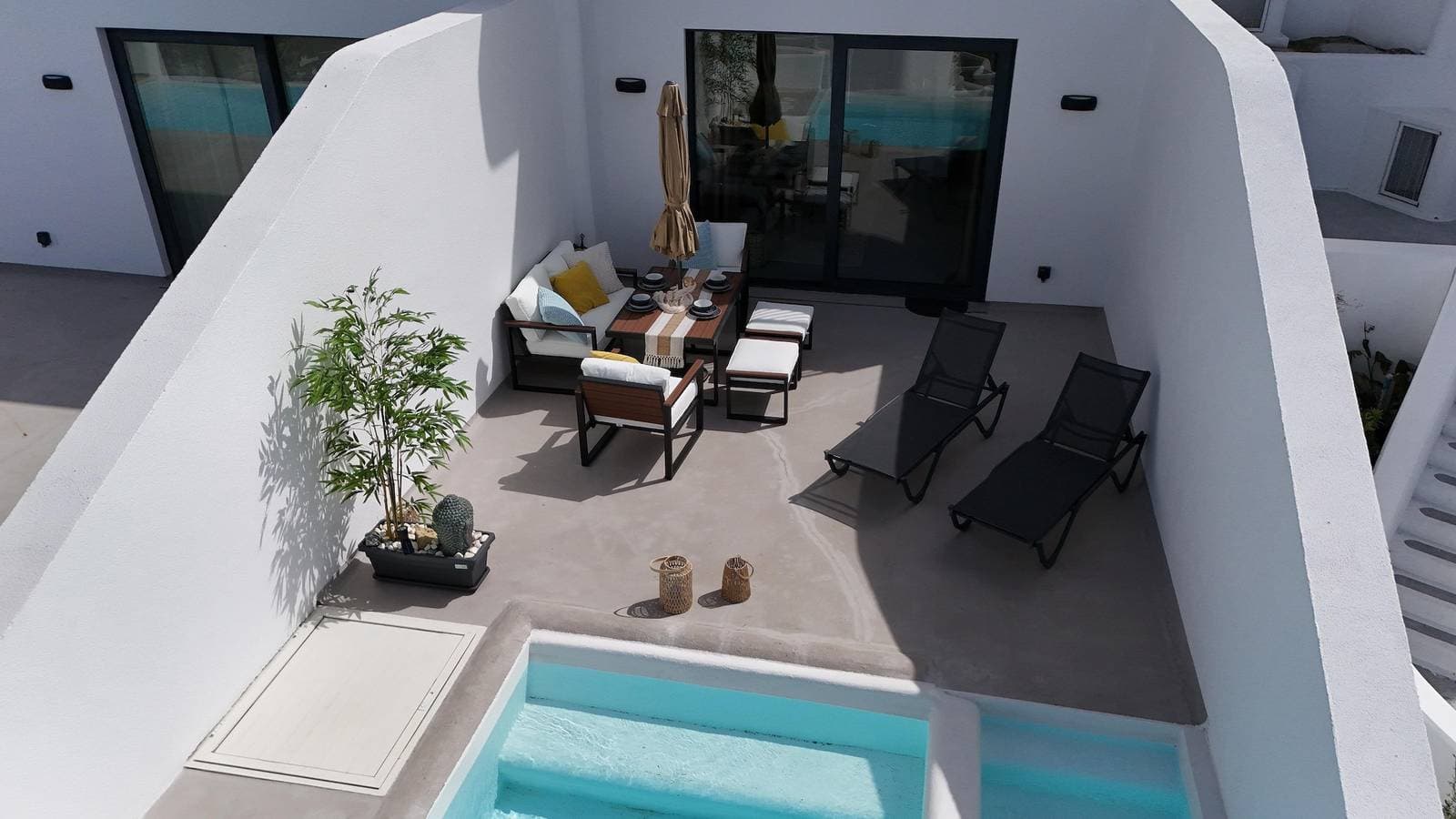 Foto 2 von 43: Orga Homes Villa White Pearl mit privatem Pool
