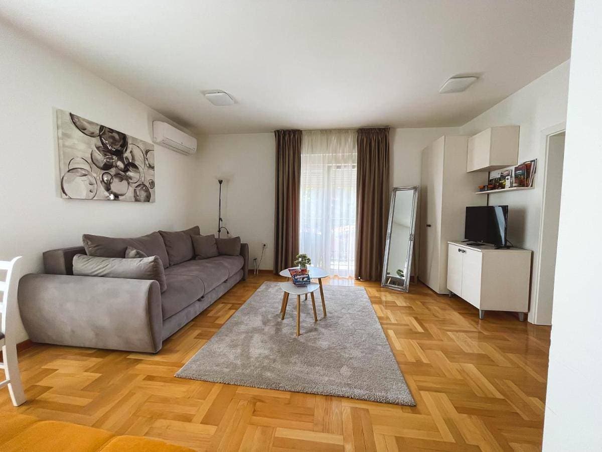 Foto 4 von 7: One-Bedroom Apartment