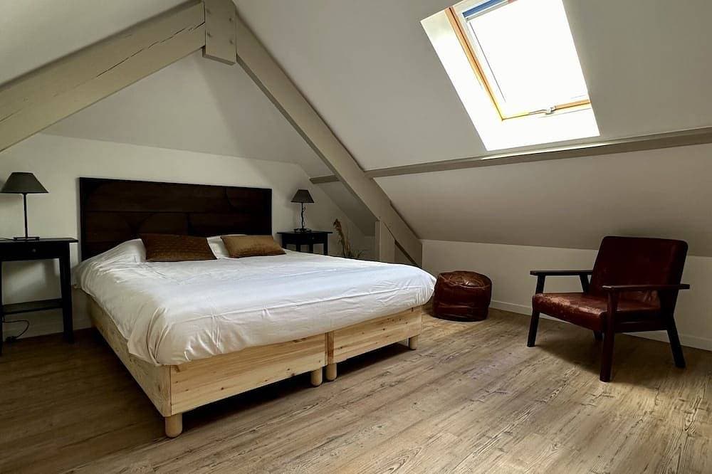 Foto 4 von 30: Villa-Superior-Ensuite mit Badewanne und Dusche-Meerblick