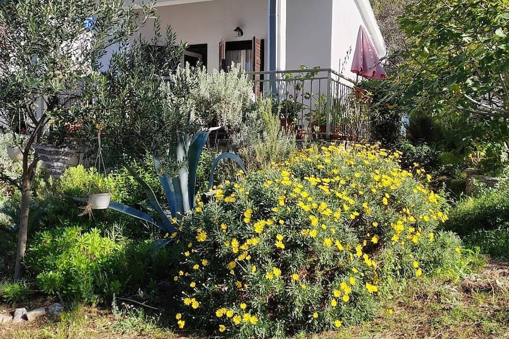 Foto 6 von 15: Ferienhaus am Meer Maslinica, Solta