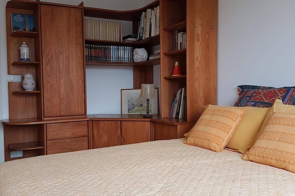 Foto 8 von 30: Renovierte Wohnung 2018; Balkon mit Blick aufs Meer, drei Zimmer (76m2), privater Park