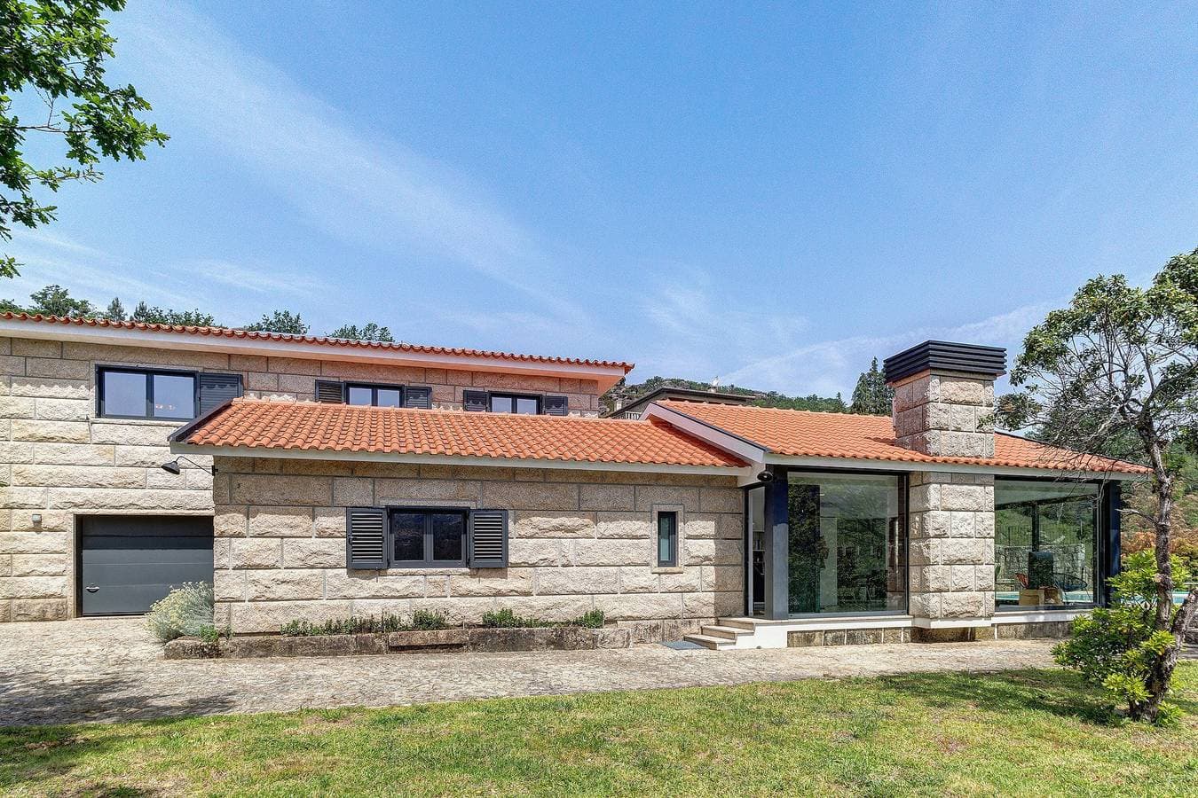 Foto 11 von 31: Ferienhaus 'Casa do Chapim' mit Bergblick, WLAN und Klimaanlage