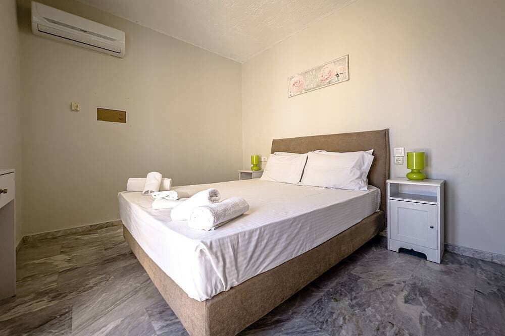 Foto 2 von 19: Niriides Villas | Nymfe | Villa 2-bedrooms with private pool