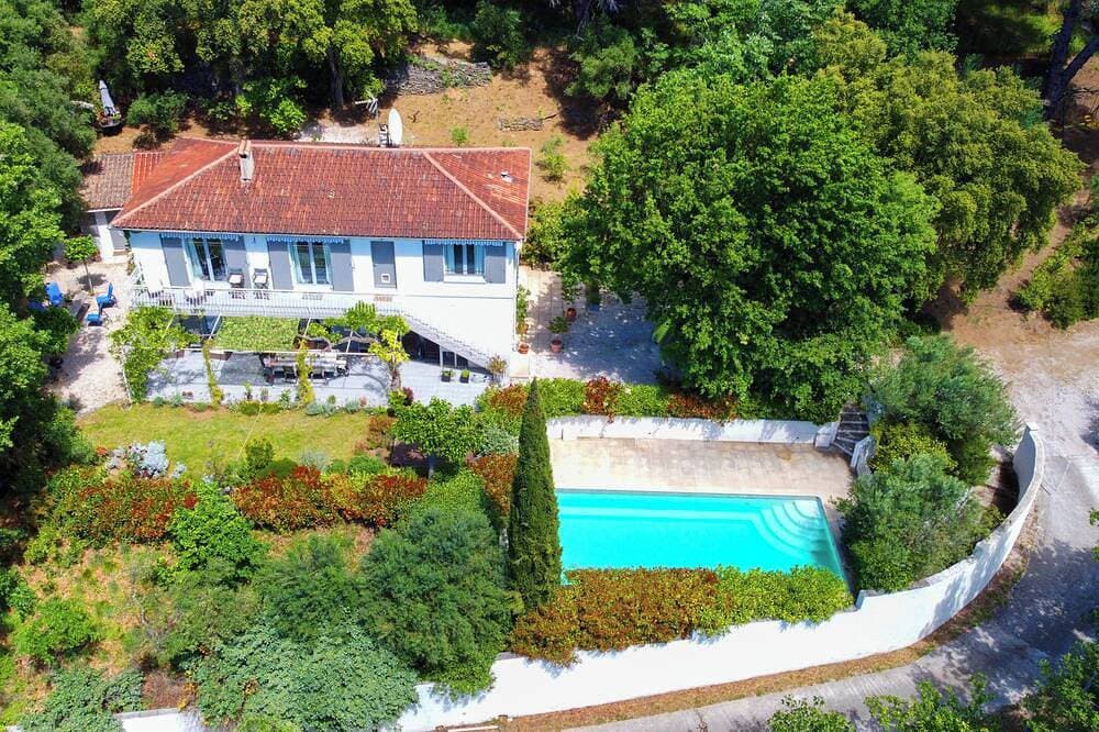 A Luxurious Air-conditioned Apartment or entire Villa Heated Pool Panoramic View 1