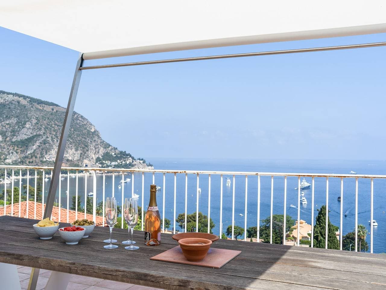 Foto 6 von 40: Elegante Villa am Meer in Èze
