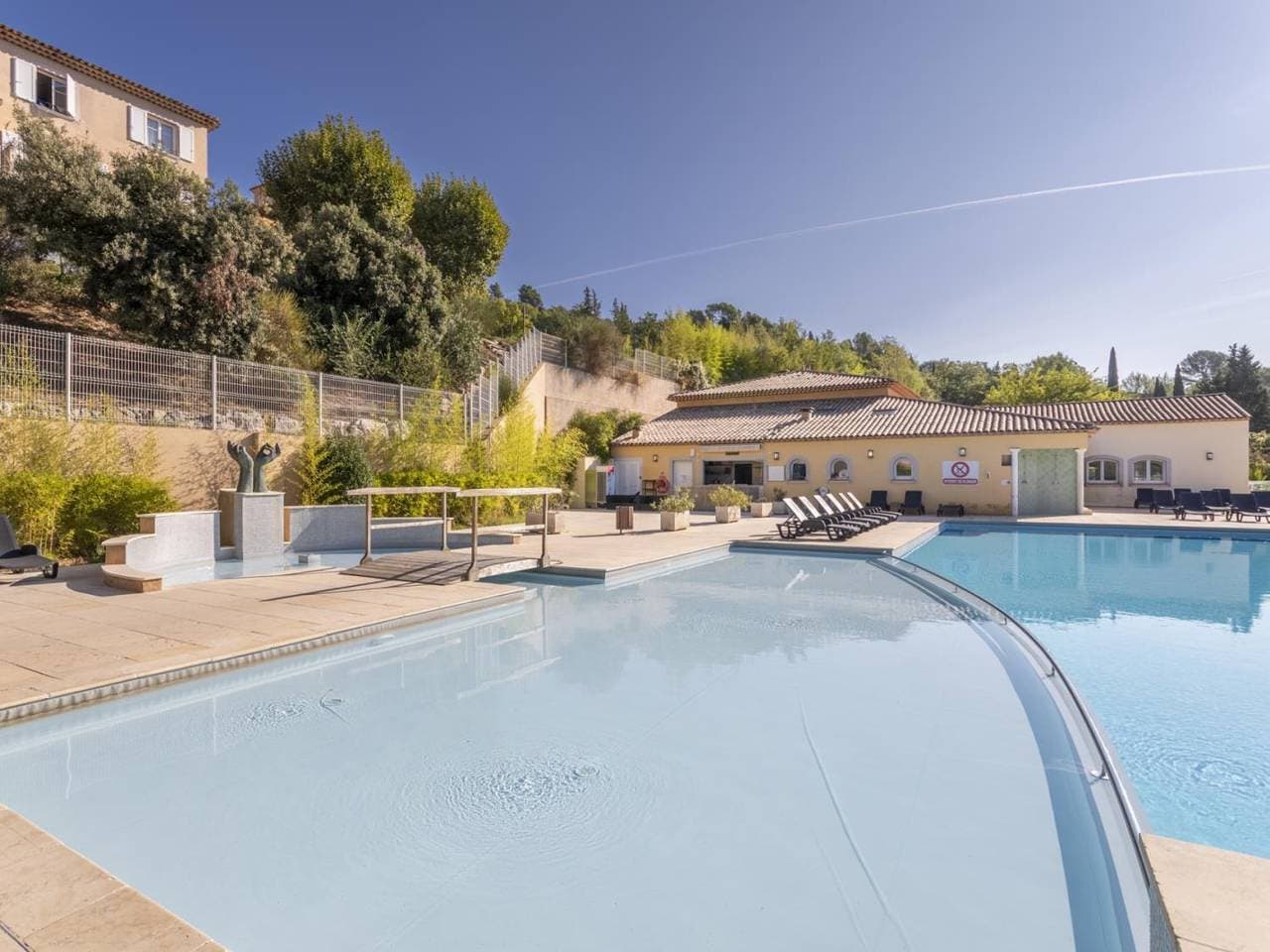 Foto 12 von 24: Domaine de Camiole Ch2B