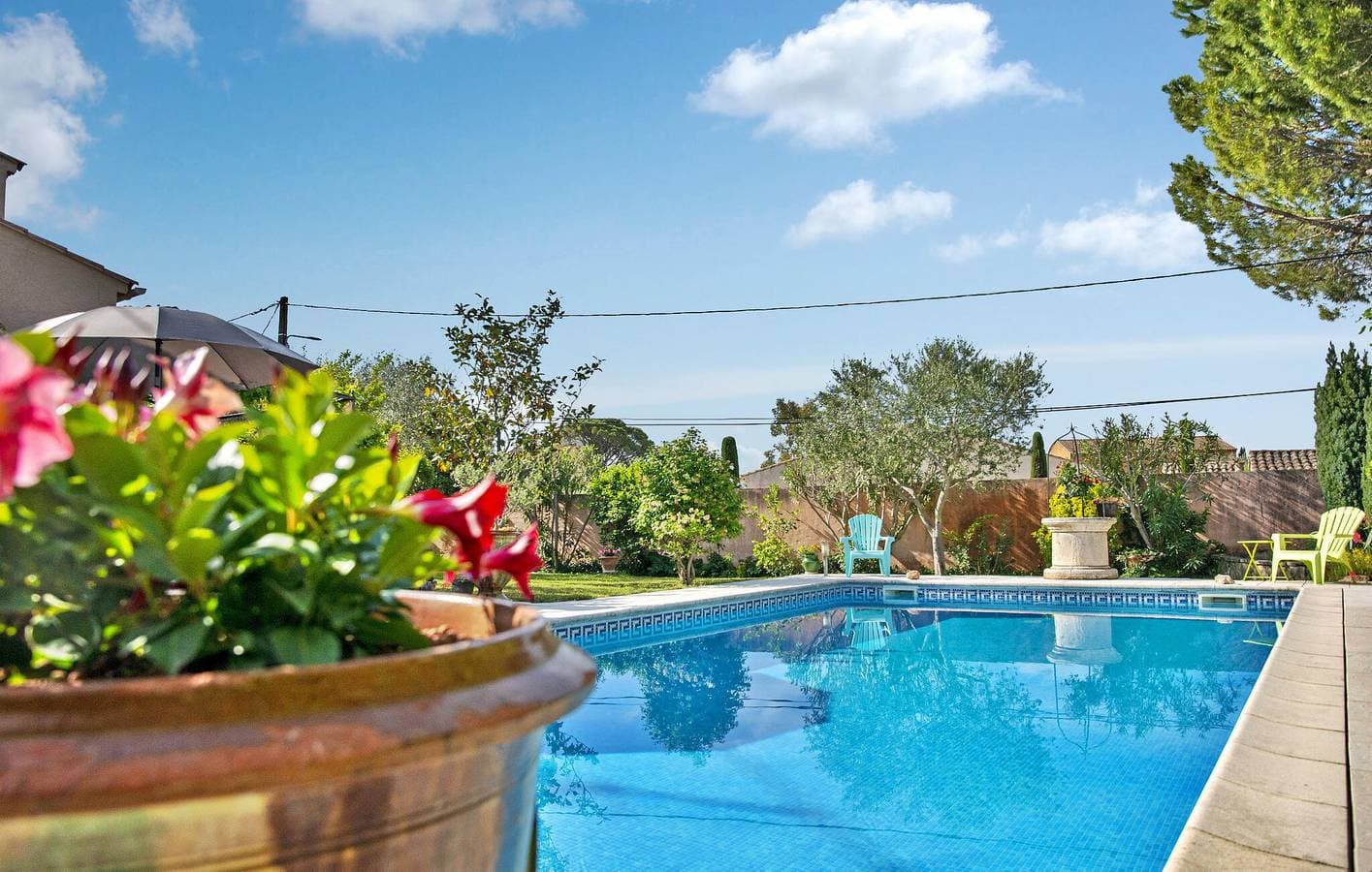 Foto 6 von 27: Moderne 110m² Wohnung: AC, Parkplatz, Pool, WiFi - Graveson