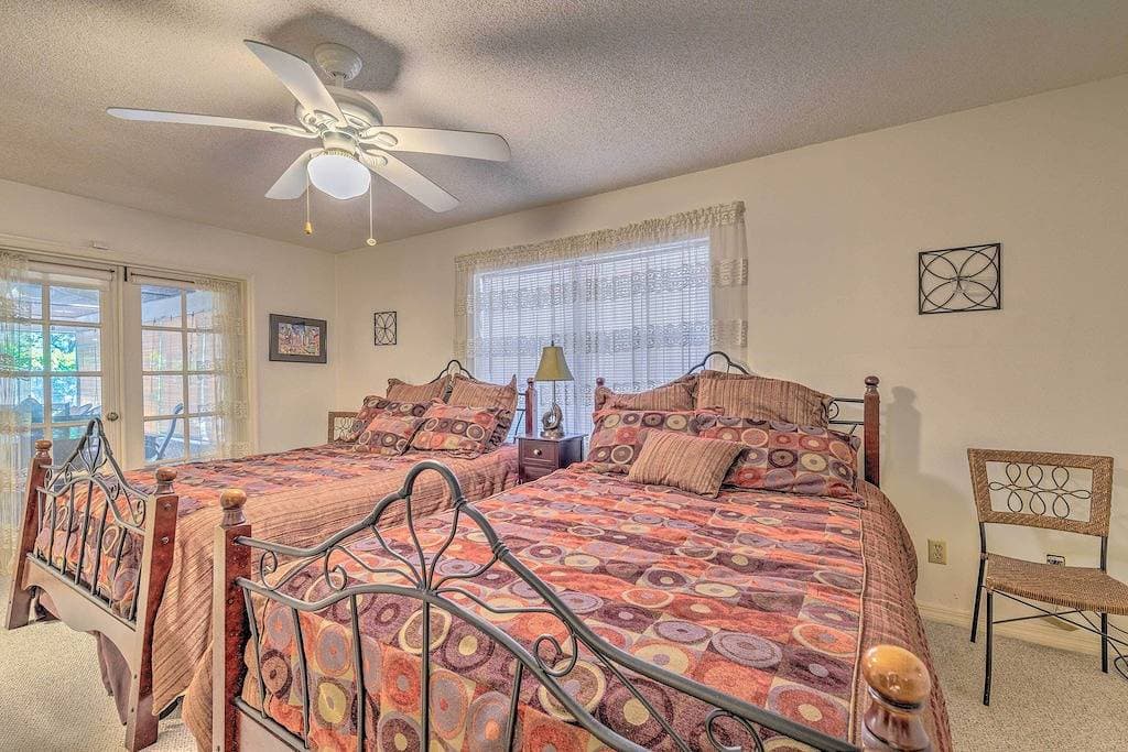 Foto 4 von 28: Private Dock: Canal-Front Homosassa Home!