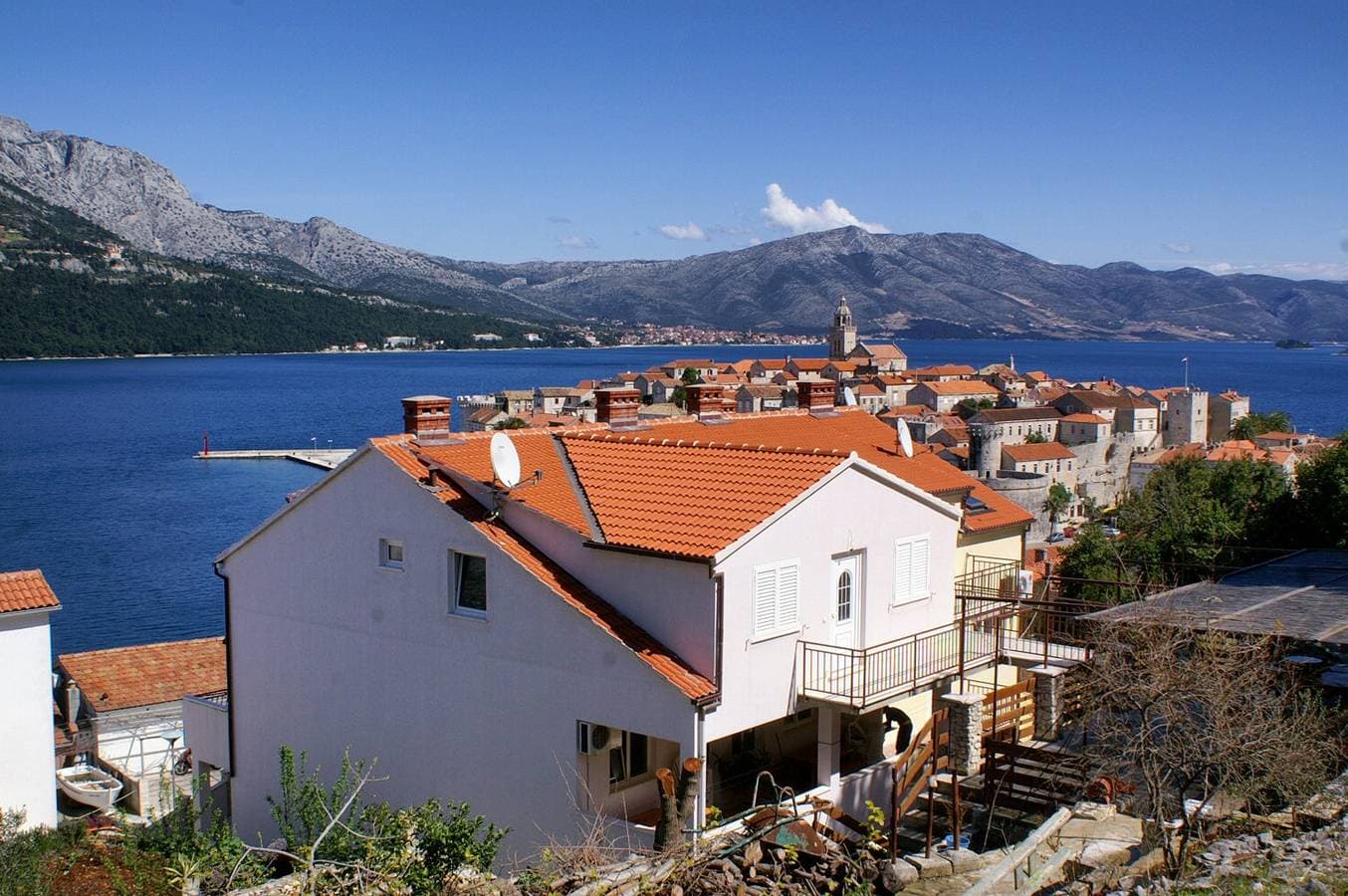 Foto 2 von 16: 1-Zimmer-Ferienwohnung mit Terrasse und Meerblick Korcula A-4349-a