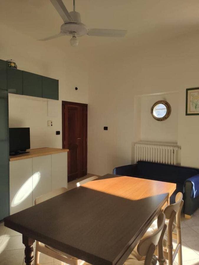 Foto 4 von 42: Two-Bedroom Apartment