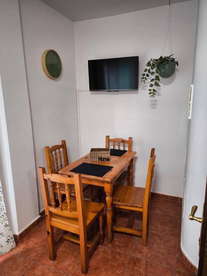 Foto 4 von 19: One-Bedroom Apartment