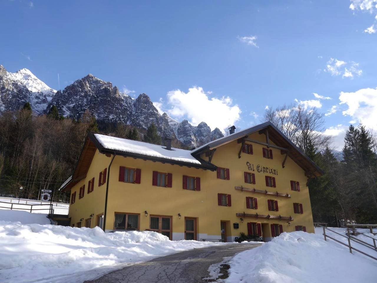 Foto 5 von 10: Double or Twin Room with Mountain View