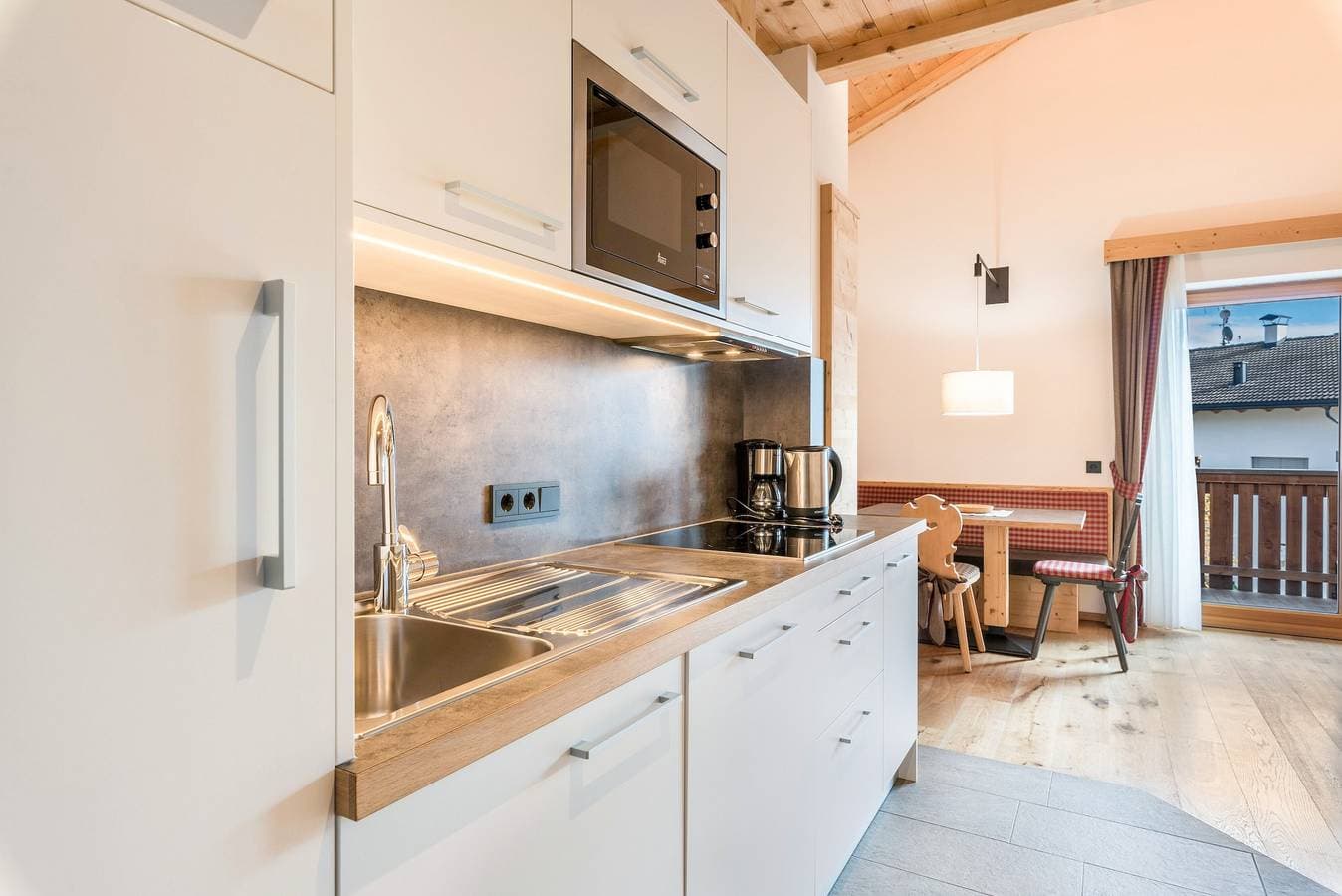 Foto 9 von 29: Ferienwohnung ''Hatzes App Raschötz'' mit Bergblick, Balkon und WLAN