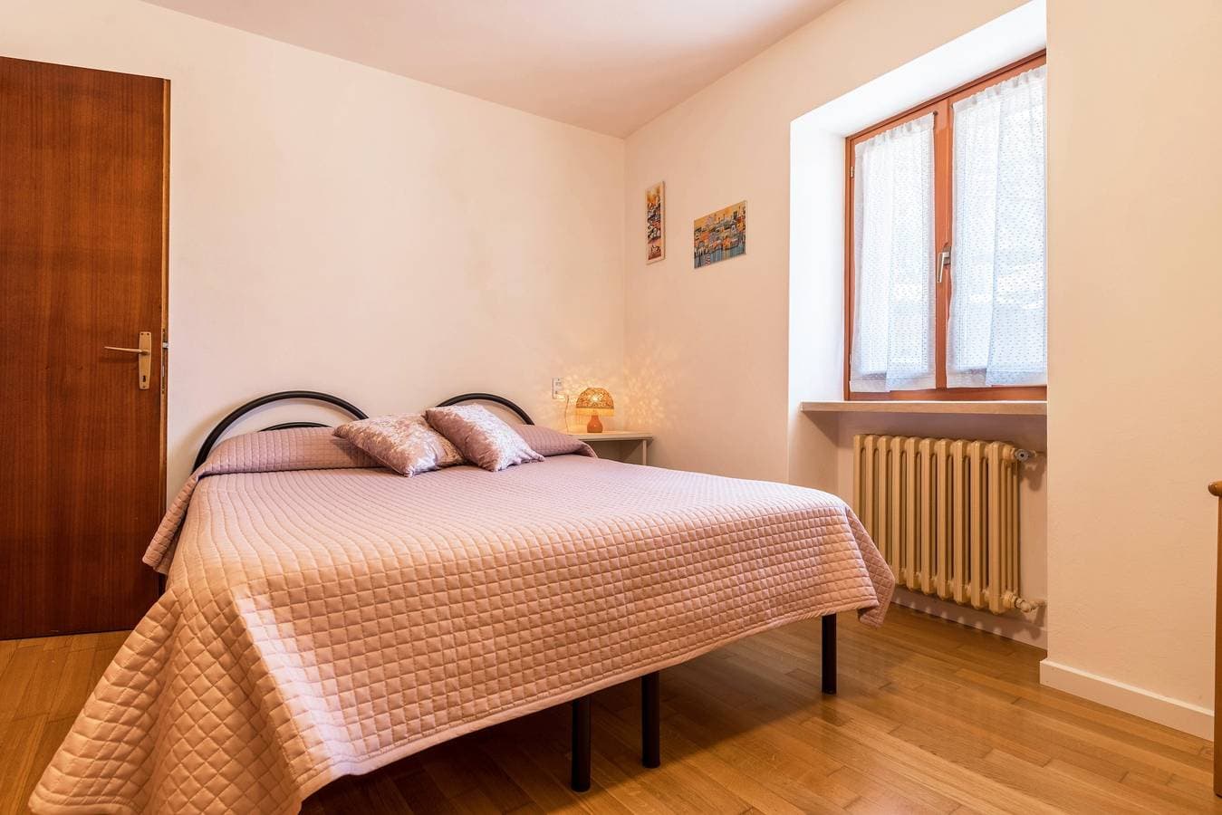 Foto 11 von 29: Schöne Ferienwohnung "Lola Home Brenzone" mit Blick auf den See und die Berge