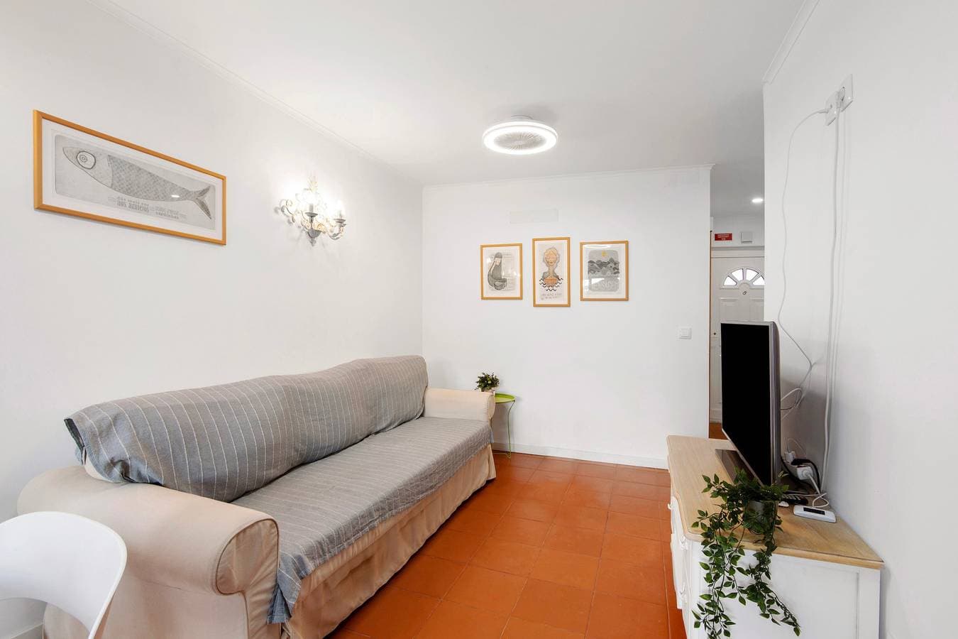 Foto 9 von 24: Ferienhaus 'Cool Motion 2149' mit privater Terrasse, Wi-Fi und Klimaanlage