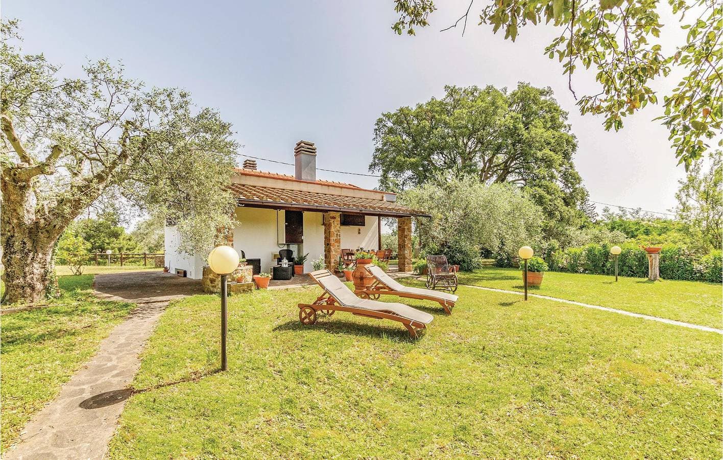 Foto 5 von 22: Gartenappartement mit Parkplatz und Klimaanlage