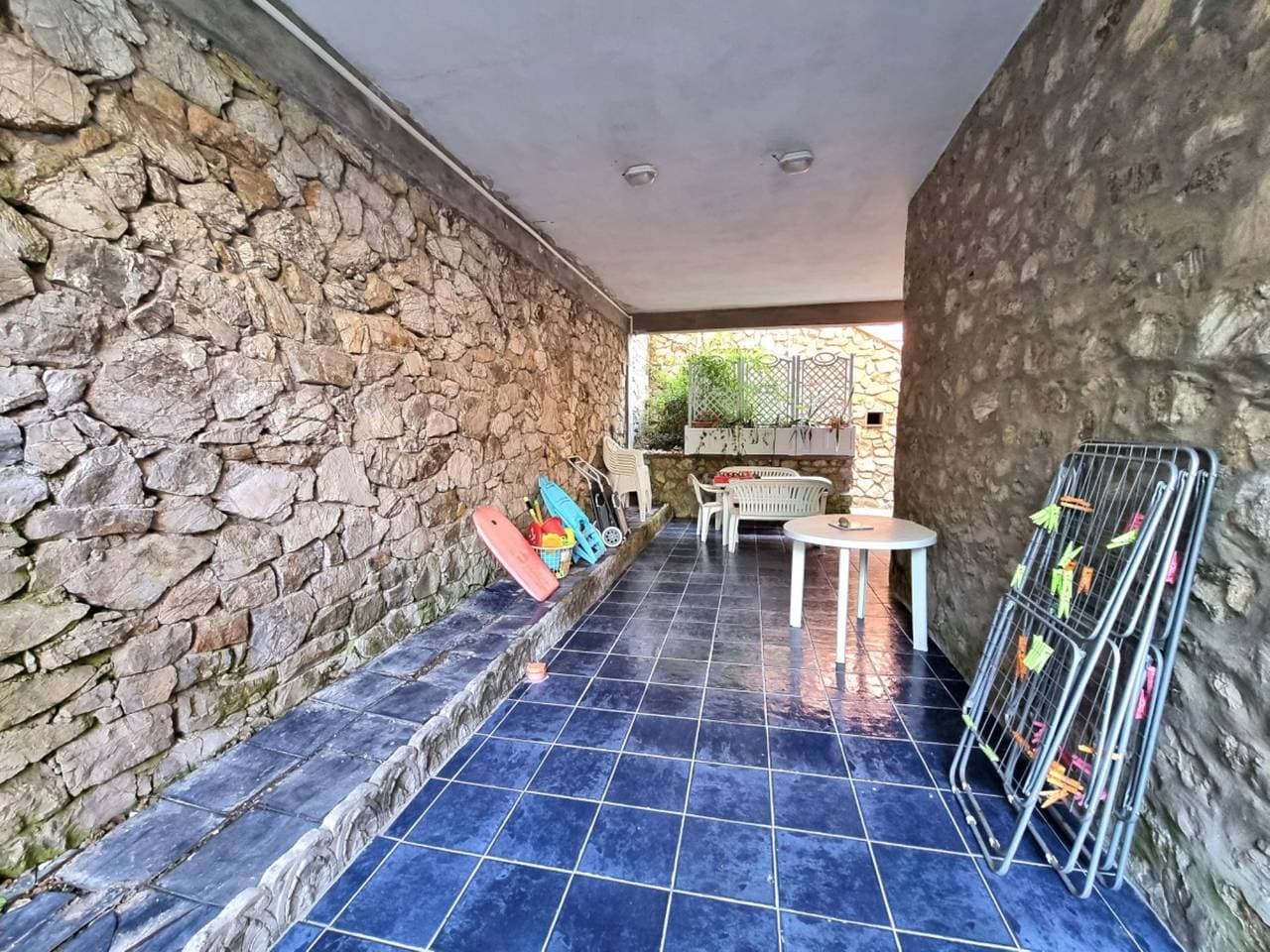 Foto 6 von 29: Ferienwohnung für 4 Personen mit Terrasse