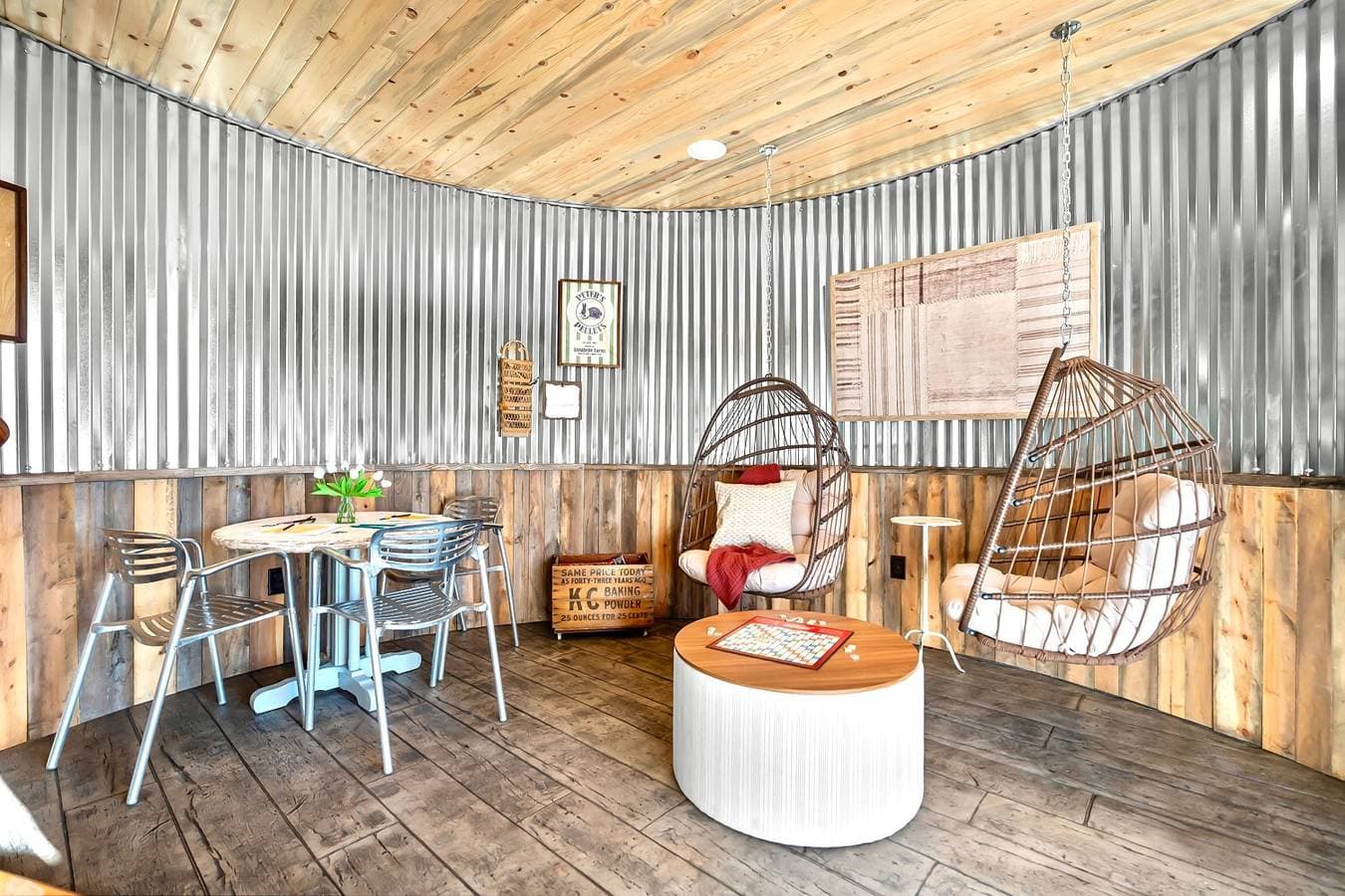 Foto 4 von 28: Blockhütte für 2 Personen mit Balkon