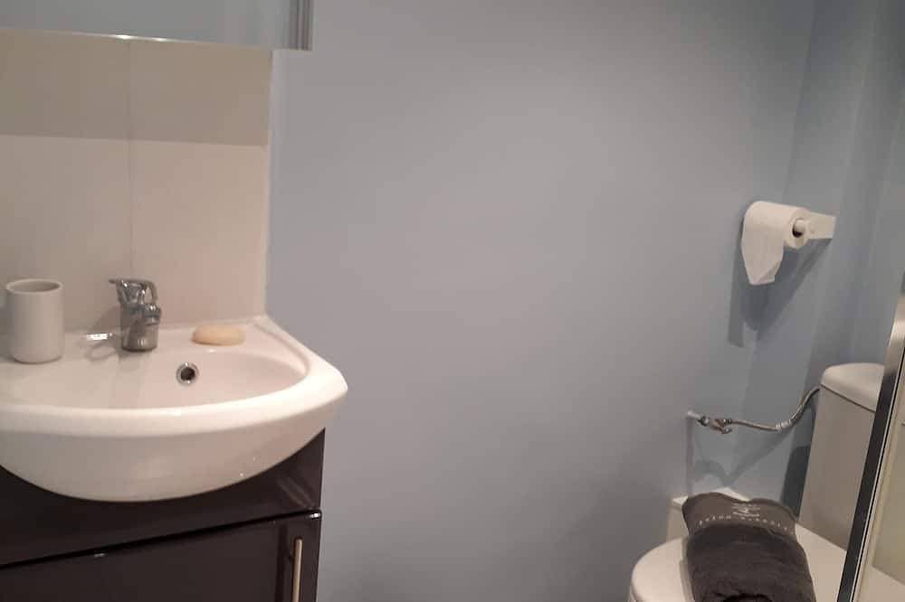 Foto 2 von 30: Charme Studio Haus Honfleur Haushalt Und Bettwäsche Inklusive