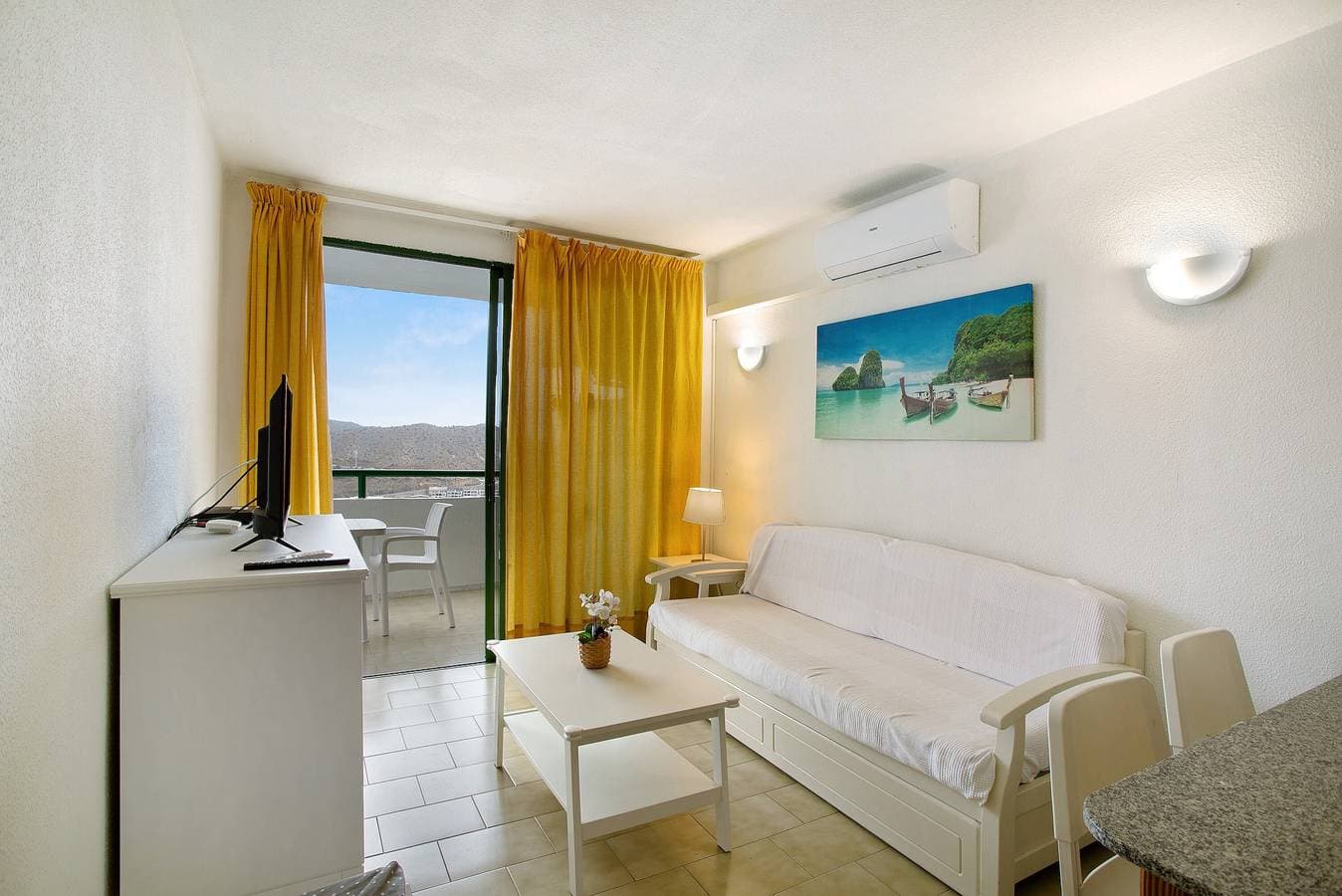 Foto 2 von 19: Ferienhaus 'Casa Puerto Rico' mit Meerblick, Gemeinschaftspool, Balkon und WLAN