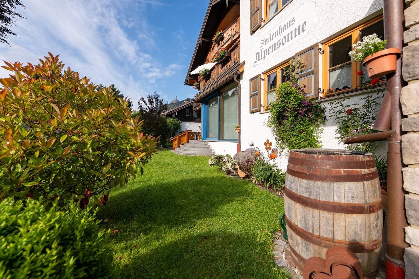 Foto 3 von 21: "Karwendel" - Fewo/Wohn-Schlafraum/Dusche, Wc