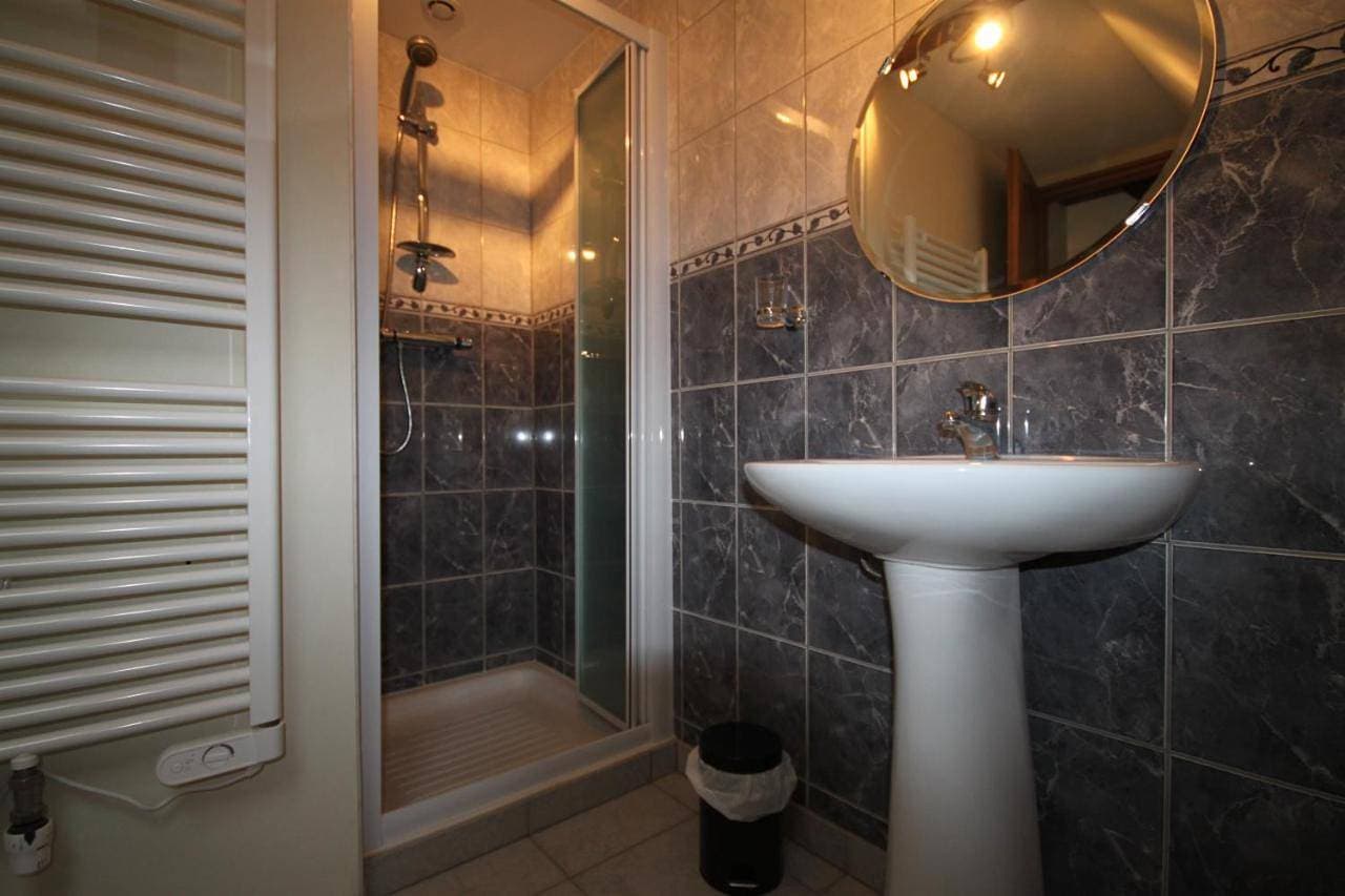 Foto 13 von 22: Deluxe Double Room with Shower
