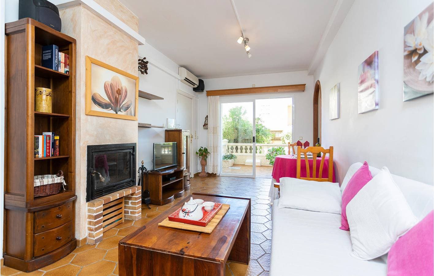 Foto 4 von 27: Apartment mit Meerblick, AC und Terrasse