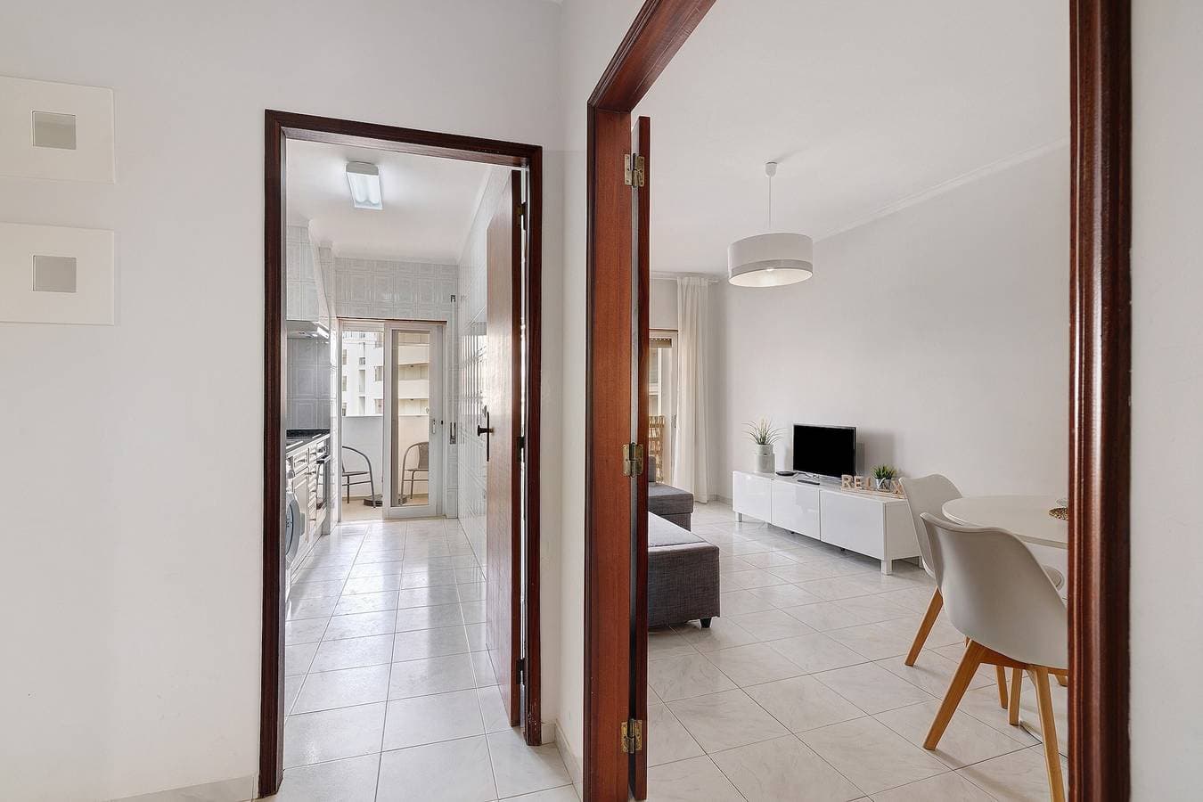 Foto 8 von 24: Apt. S. Lourenço direkt am Strand – ohne Meerblick, mit Gemeinschaftspool, Balkon & WLAN